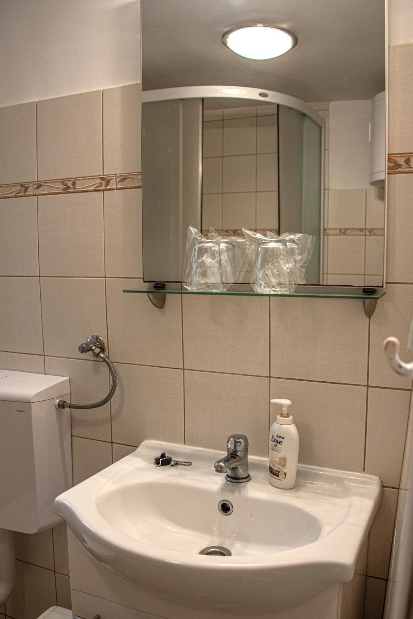 Apartman Nives Lubenice Dış mekan fotoğraf